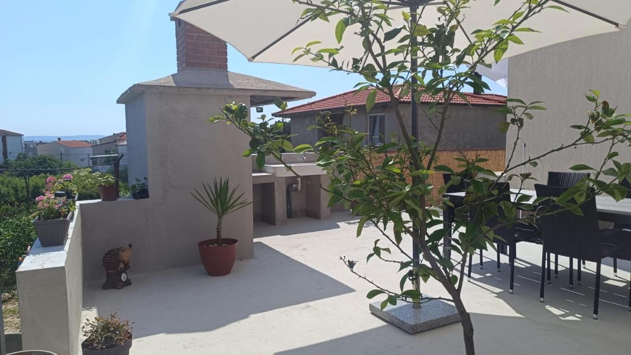 Apartment Ruby Podstrana Exterior photo